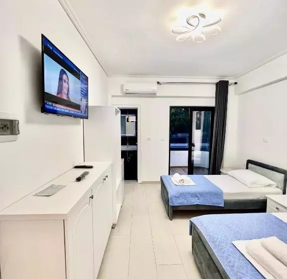 ホテル Vip Bujari Ksamil