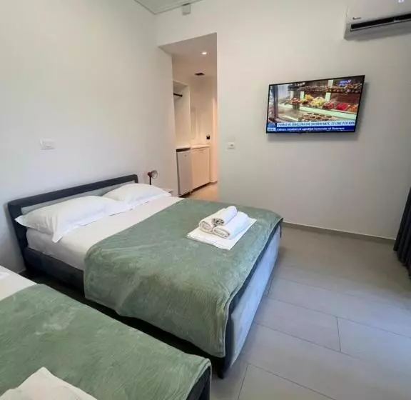 ホテル Vip Bujari Ksamil