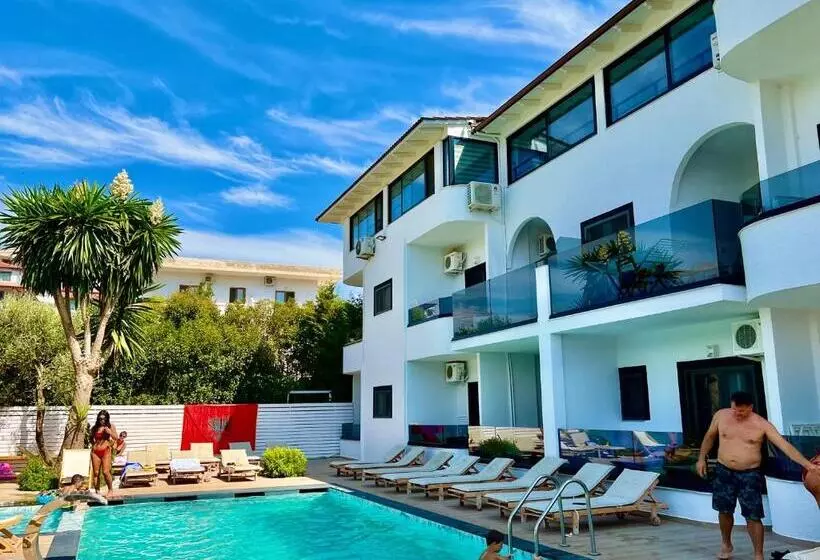 ホテル Vip Bujari Ksamil