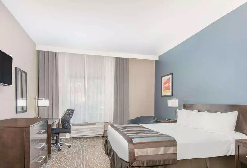 Hotel Wingate By Wyndham Niagara Falls