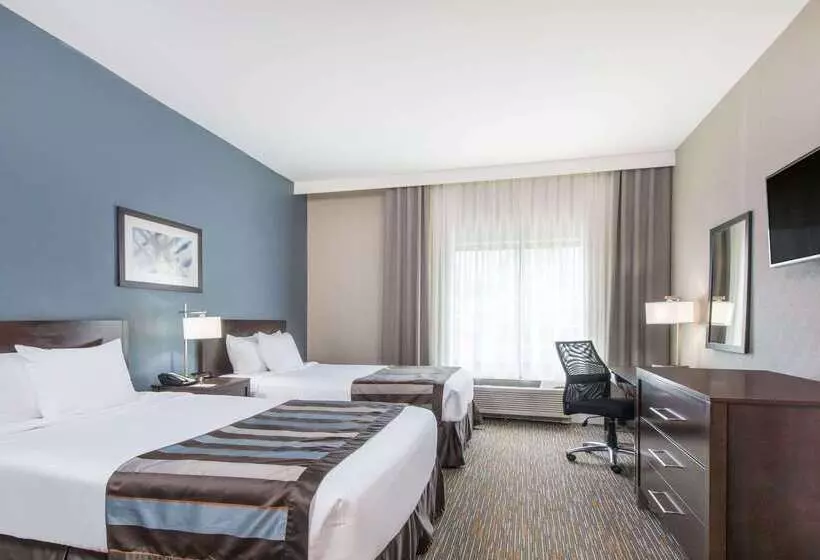Hotel Wingate By Wyndham Niagara Falls