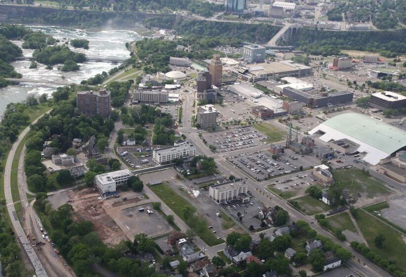 فندق Wingate By Wyndham Niagara Falls