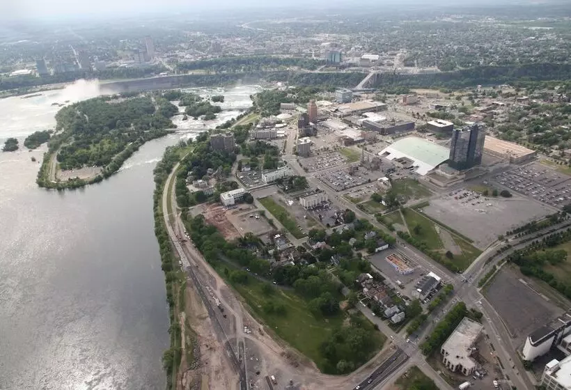 Hotel Wingate By Wyndham Niagara Falls