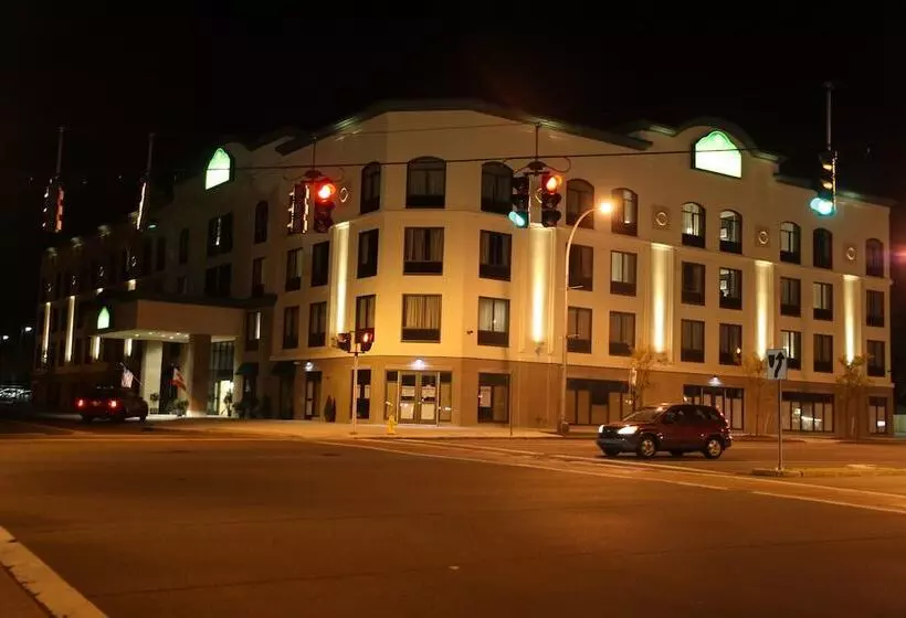 Hotel Wingate By Wyndham Niagara Falls