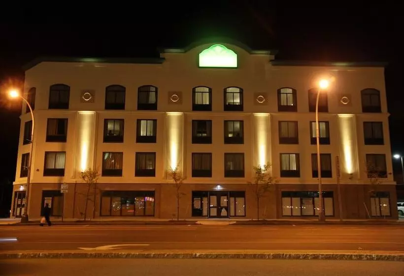 Hotel Wingate By Wyndham Niagara Falls