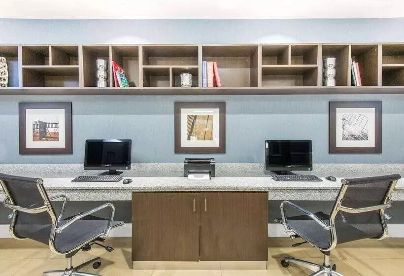 Hotel Wingate By Wyndham Niagara Falls