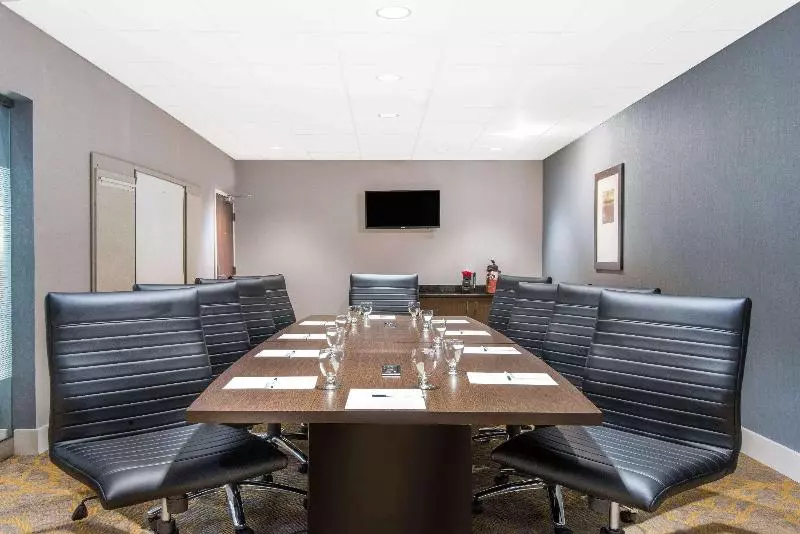 Hotel Wingate By Wyndham Niagara Falls