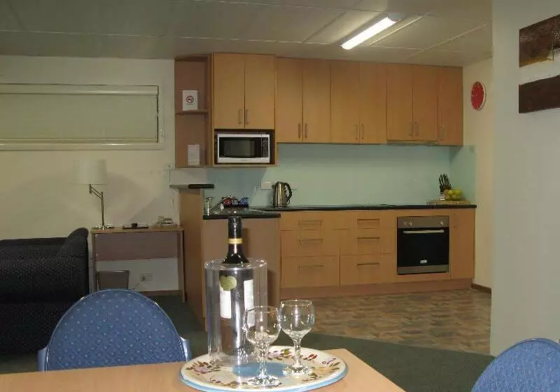 מוטל Barclay Motor Inn