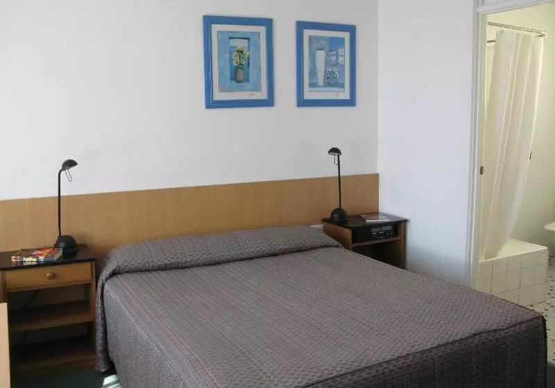 מוטל Barclay Motor Inn