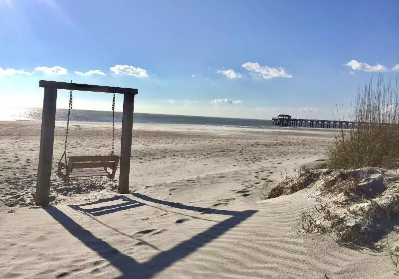 מוטל Sandcastle Inn