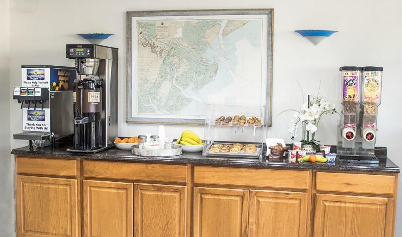 فندق على الطريق Sandcastle Inn