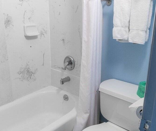 فندق على الطريق Sandcastle Inn