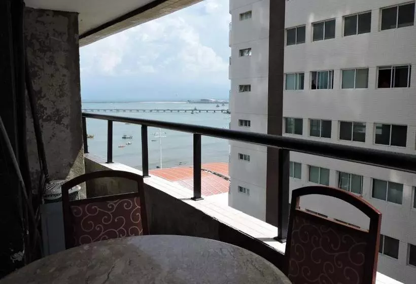 Coliseu Piazza Em Frente O Aterro