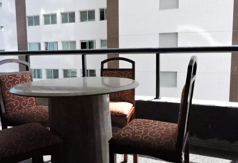 Coliseu Piazza Em Frente O Aterro