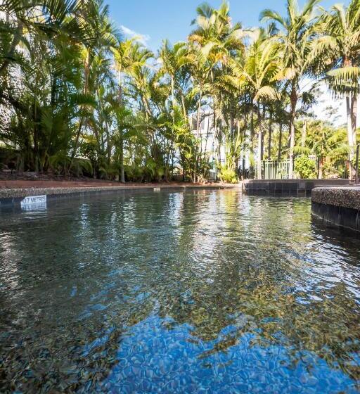 Surfers Hawaiian Holiday Apartments