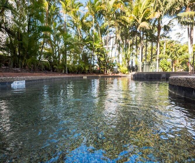 Surfers Hawaiian Holiday Apartments