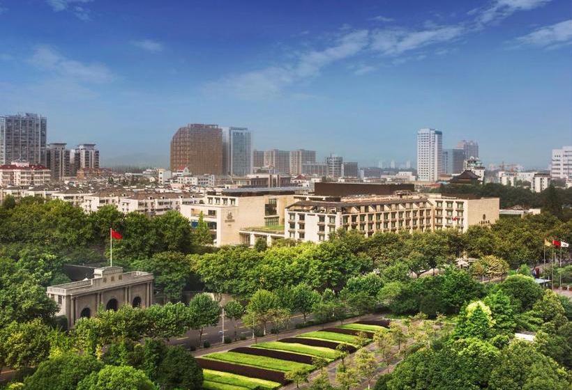 فندق The Grand Mansion, A Luxury Collection