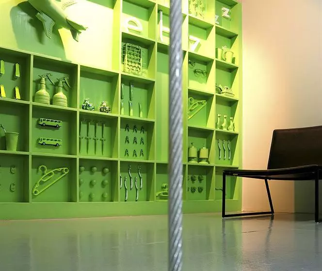 Jellybean Ezy Hostel Sathorn