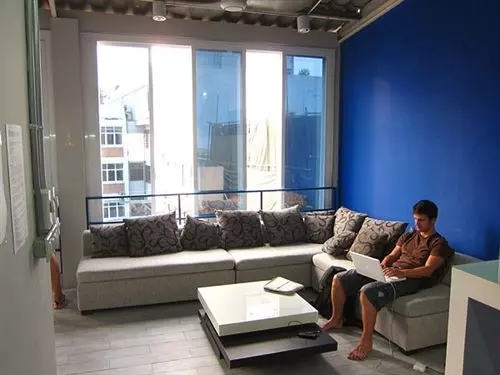 Jellybean Ezy Hostel Sathorn