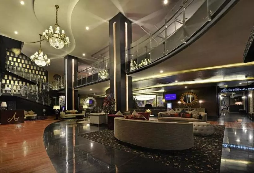 בית מלון כפרי Amaroossa Grande Bekasi