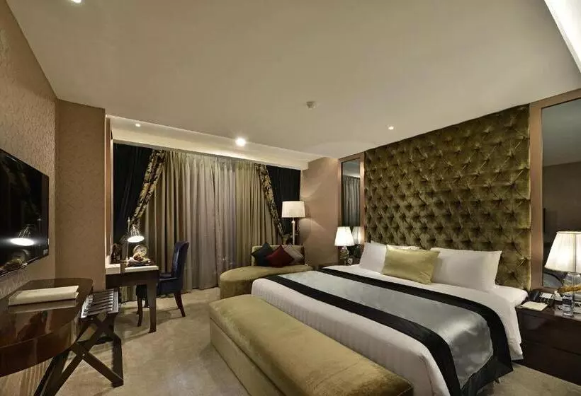 בית מלון כפרי Amaroossa Grande Bekasi