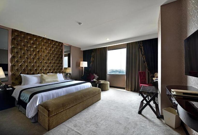 فندق Amaroossa Grande Bekasi