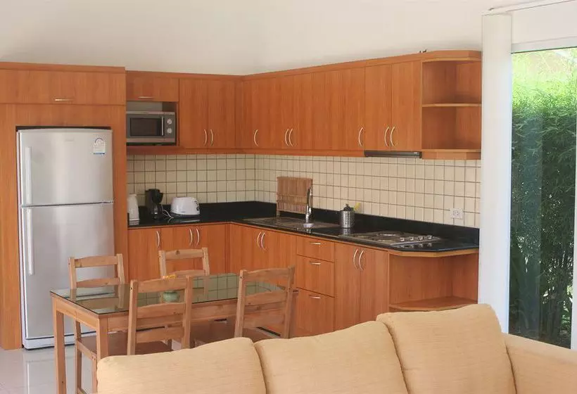 Hotel Garden Hills Resort