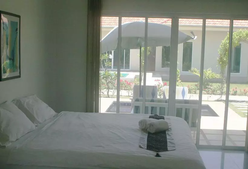 Hotel Garden Hills Resort