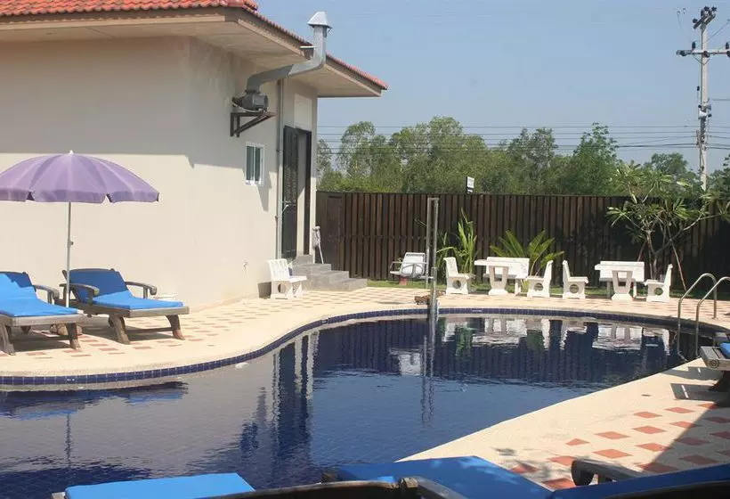 Hotel Garden Hills Resort