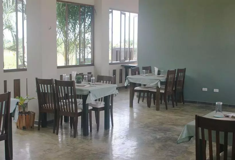 Hotel Garden Hills Resort