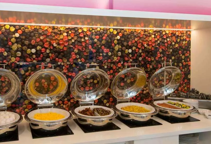 호텔 Hampton By Hilton Frankfurt City Centre