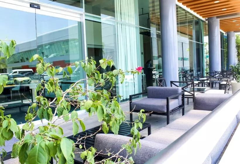 בית מלון כפרי Hampton Inn & Suites By Hilton Aguascalientes Airport