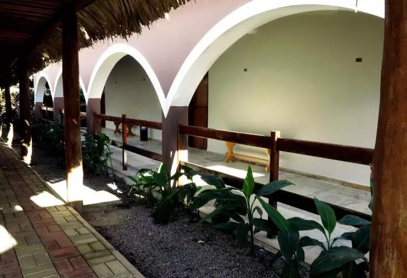 هتل Imperial Palace