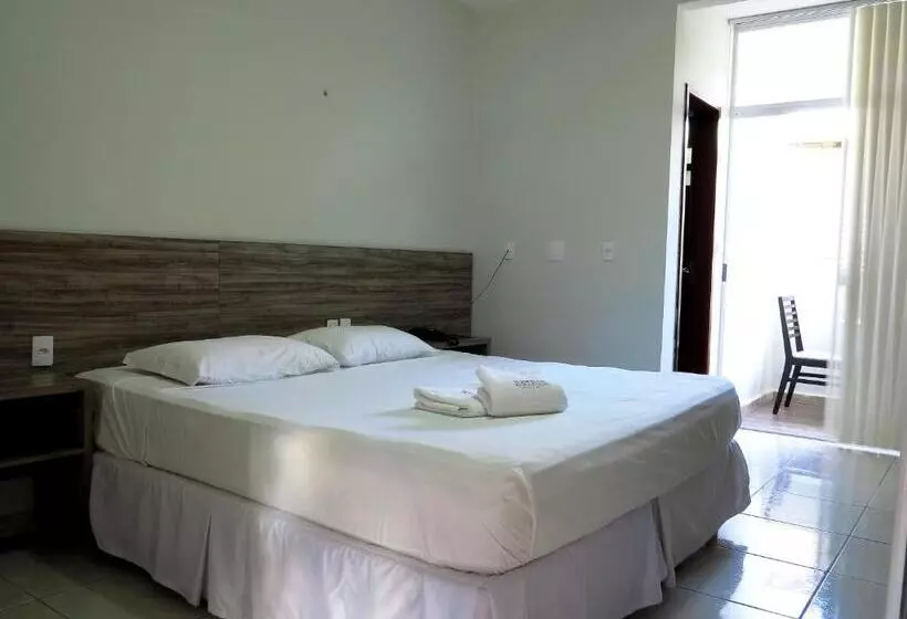 هتل Imperial Palace