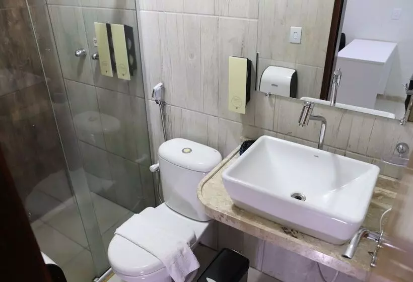 هتل Imperial Palace