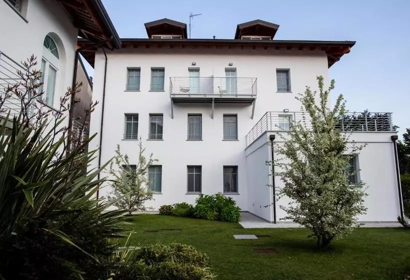 هتل Palamostre Residence