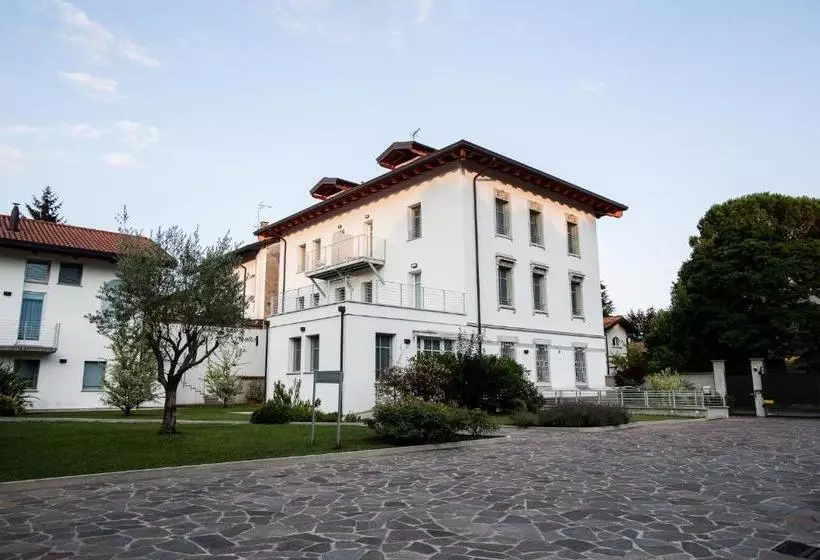 هتل Palamostre Residence