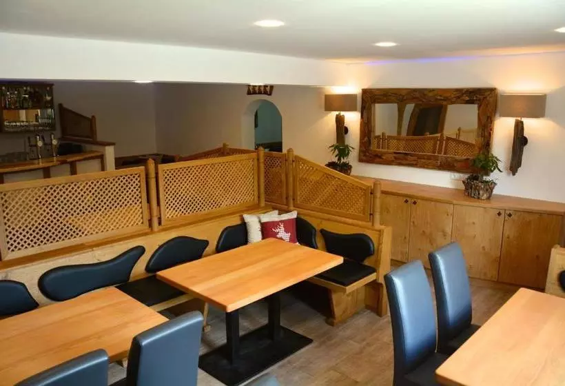 ホテル Pension Milan