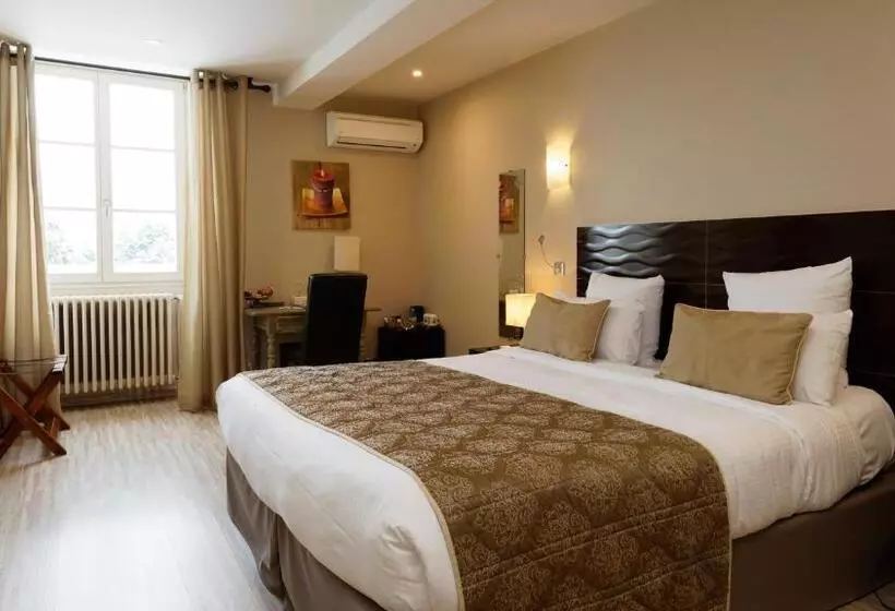 هتل Restaurant Les Caudalies