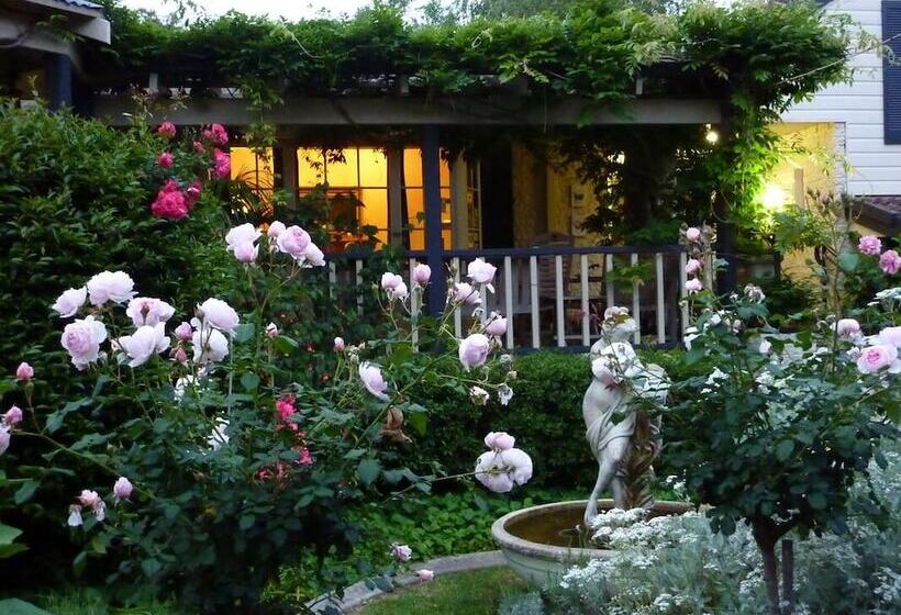 בית מלון כפרי Rosewood Guesthouse