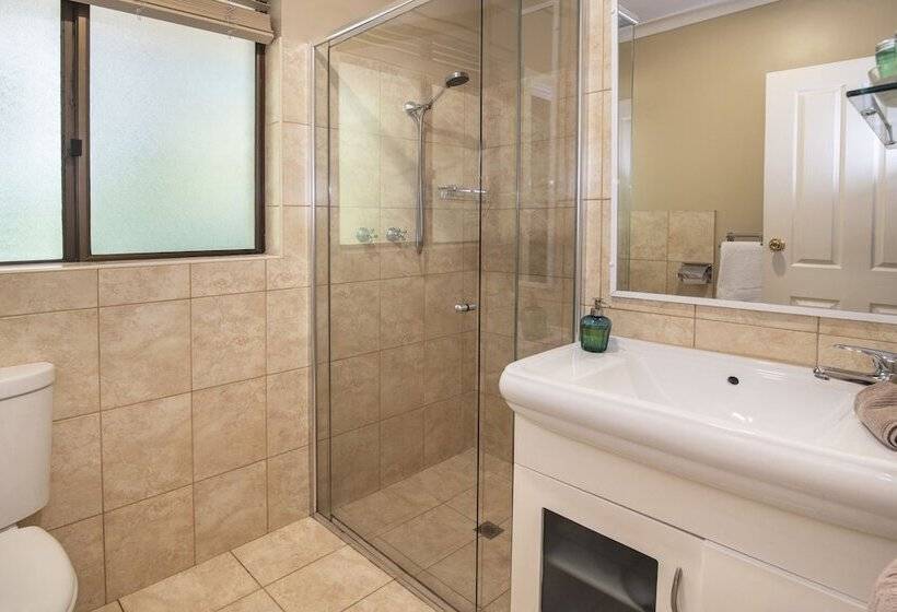 בית מלון כפרי Rosewood Guesthouse