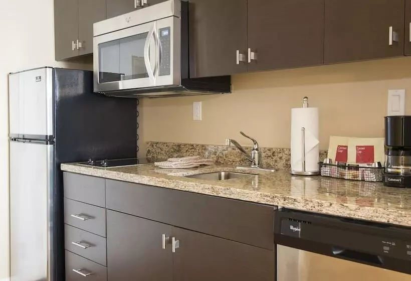 Hotelli Towneplace Suites By Marriott Champaign