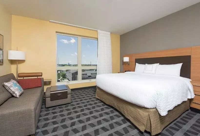 Hotelli Towneplace Suites By Marriott Champaign