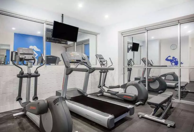 Отель Tryp By Wyndham Wtc Mexico