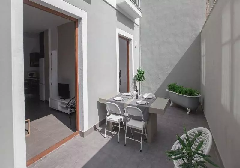 Valencia Centre Torres De Quart