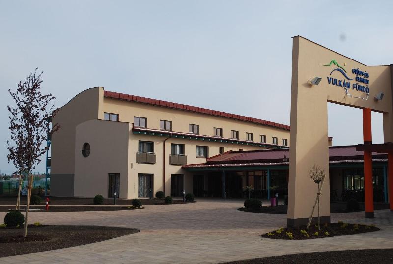 בית מלון כפרי Vulkán Wellness & Camping