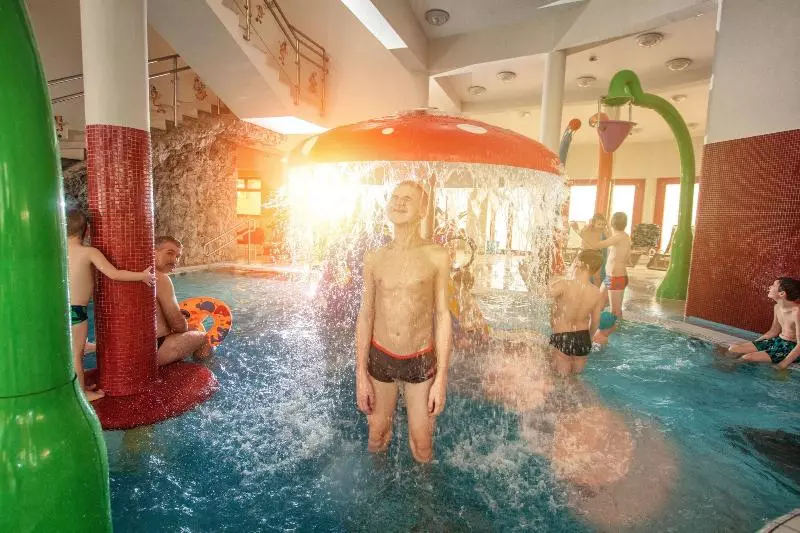 هتل Vulkán Wellness & Camping