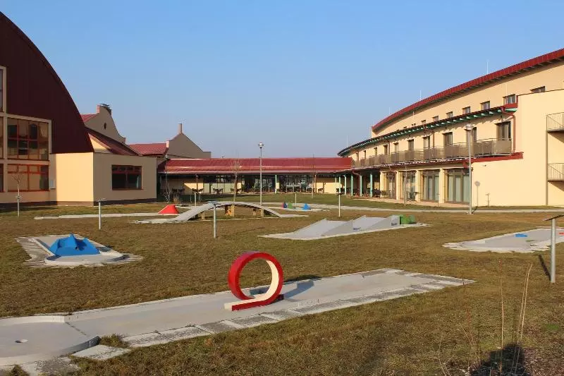 هتل Vulkán Wellness & Camping