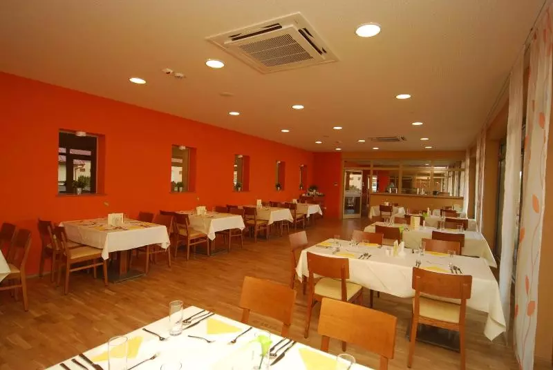 هتل Vulkán Wellness & Camping