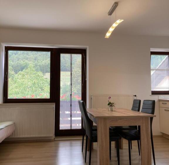 پانسیون Apartment Vrtacnik